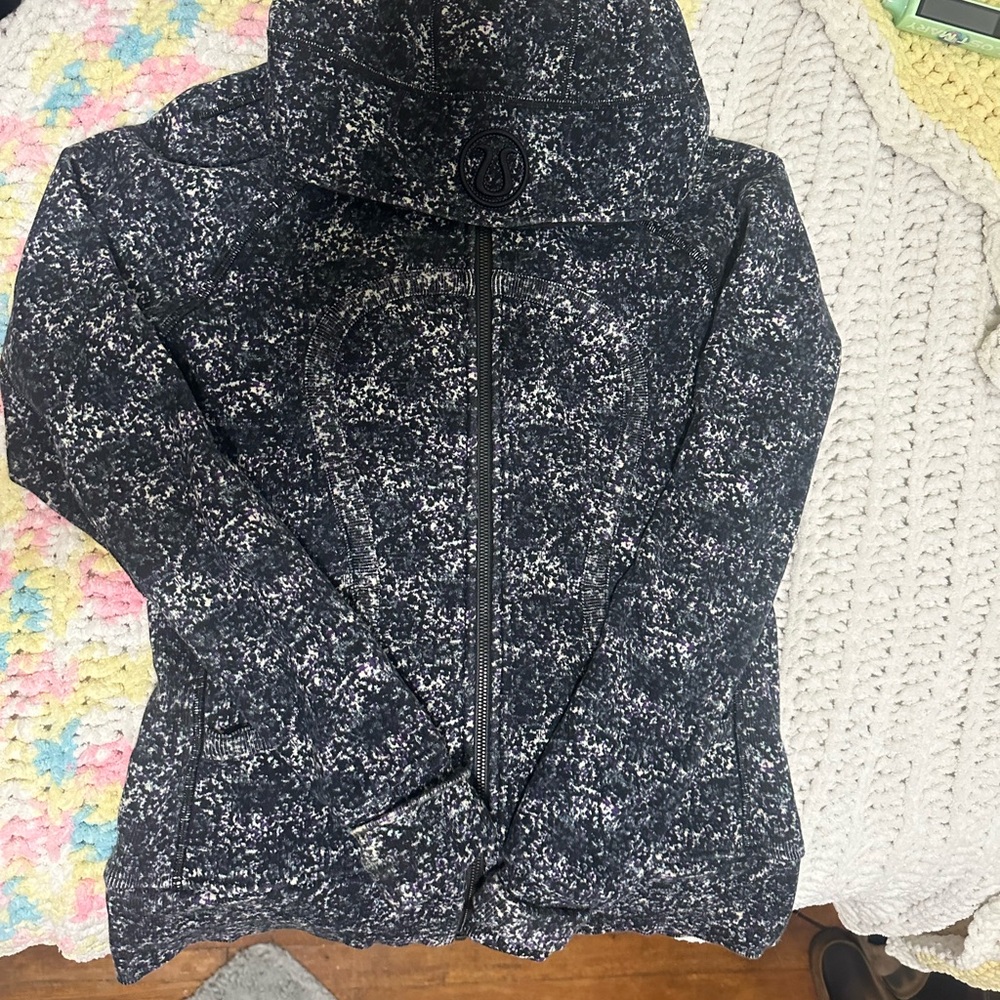 Black and White LULULEMOM Zip-Up Jacket